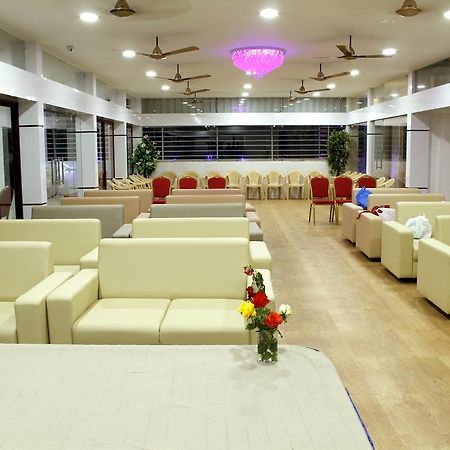 Hotel Green Palace Thanjavur Extérieur photo
