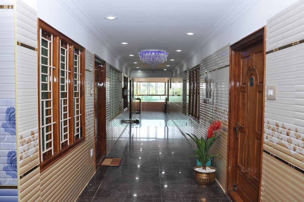 Hotel Green Palace Thanjavur Extérieur photo