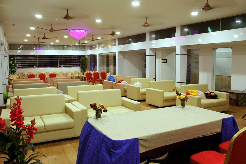 Hotel Green Palace Thanjavur Extérieur photo